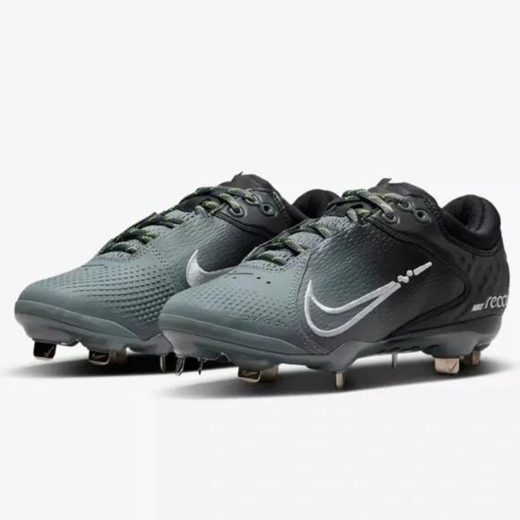 NWT Nike Women's Hyperdiamond 4 Elite Metal Fastpitch Softball Cleats - Picture 2 of 9